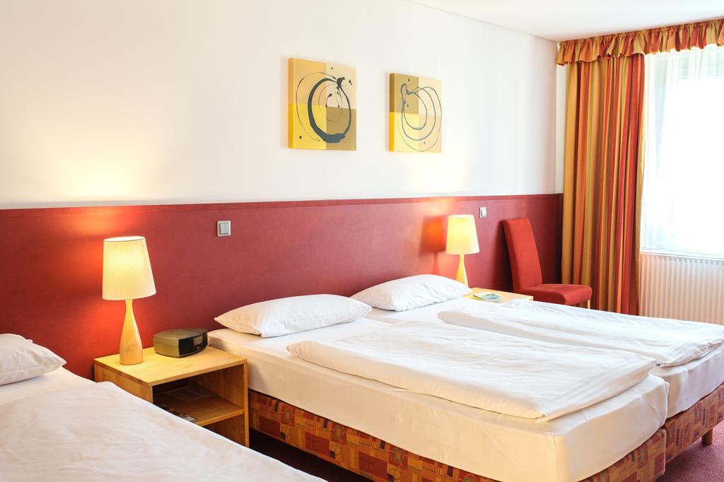 Essentis Ecohotel Берлин Экстерьер фото