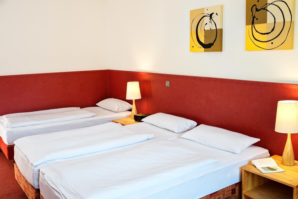 Essentis Ecohotel Берлин Экстерьер фото